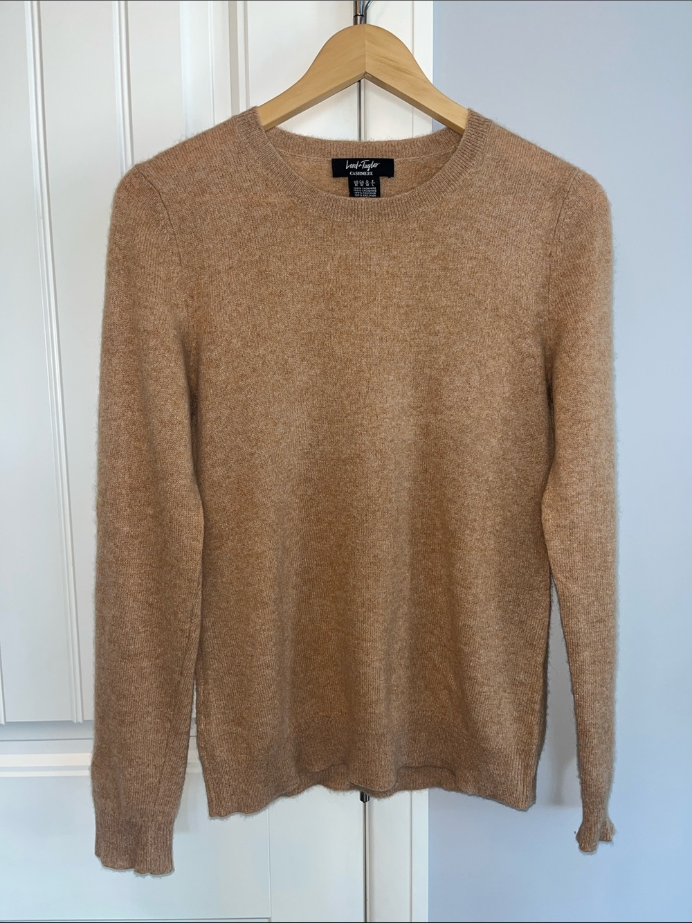 Lord & Taylor 100% Cashmere Crewneck Sweater - Camel M